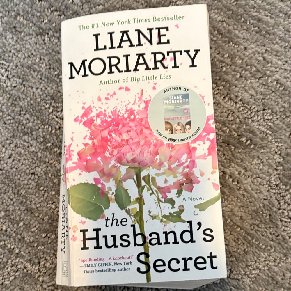 The Husband's Secret by Liane Moriarty